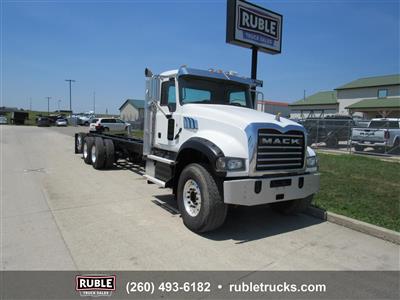 2015 Mack GU713