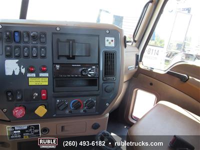 2015 Mack GU713