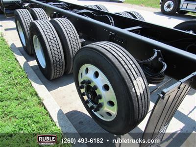2015 Mack GU713