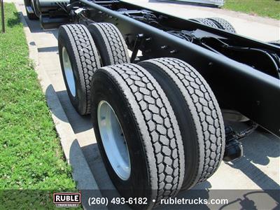 2015 Mack GU713