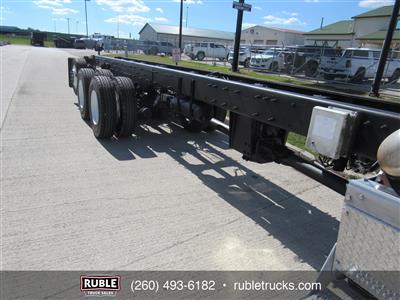 2016 Peterbilt 365 6x6