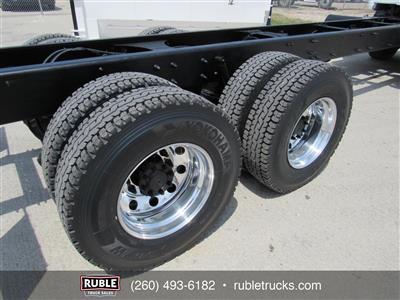 2014 Mack GU813