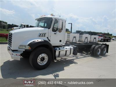 2013 Mack GU813
