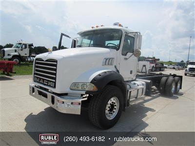 2013 Mack GU813