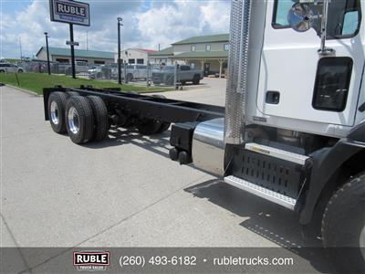 2013 Mack GU813