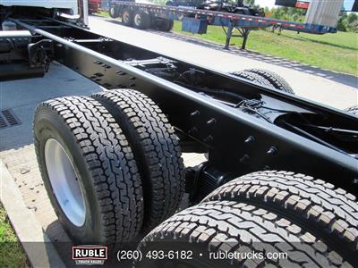 2013 Mack GU713