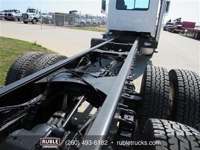 2013 Mack GU713