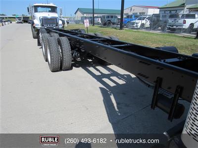 2013 Mack GU713