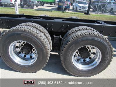 2013 Mack GU813