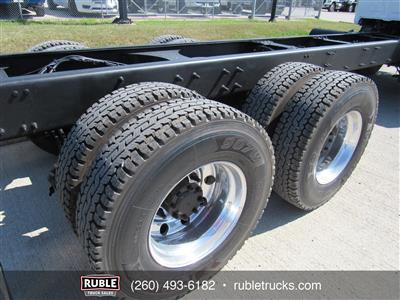 2013 Mack GU813