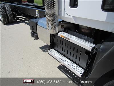 2013 Mack GU813