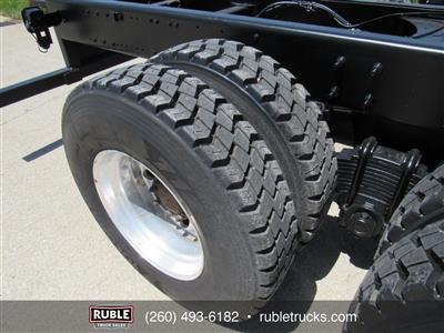 2013 Mack GU813