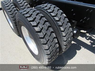 2013 Mack GU813