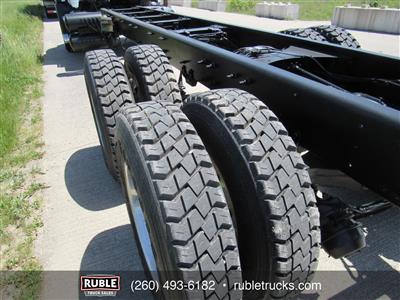 2013 Mack GU813