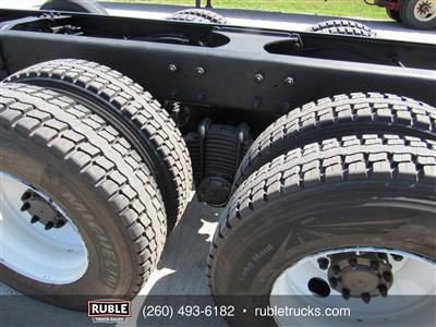 2006 Mack CV713
