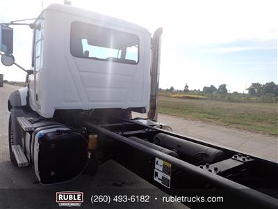 2013 Mack GU813
