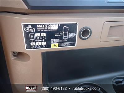 2013 Mack GU813