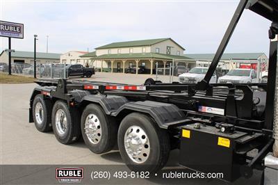 2023 Kenworth T880