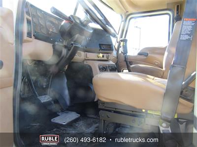 2005 Mack CV713