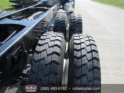 2005 Mack CV713