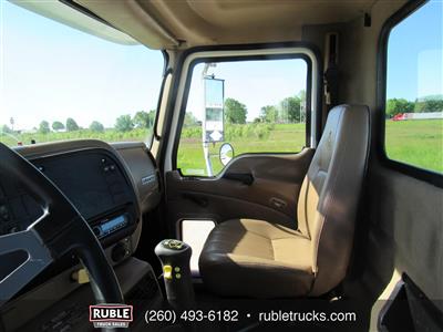 2005 Mack CV713