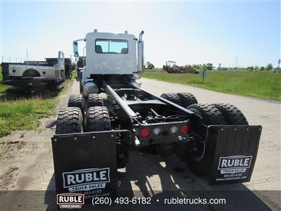 2005 Mack CV713
