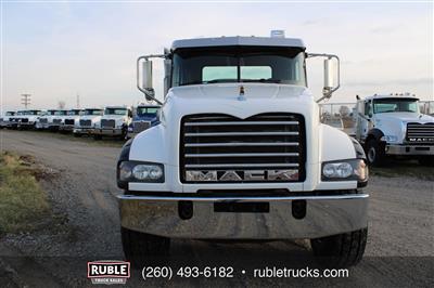 2014 Mack GU713