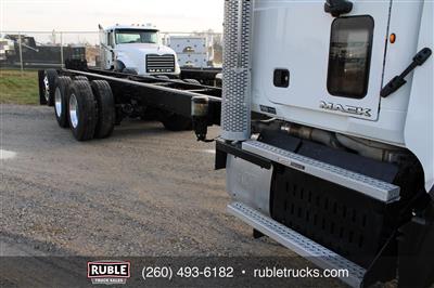 2014 Mack GU713