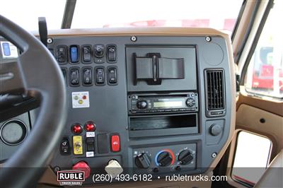 2013 Mack GU713