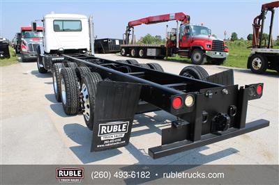 2013 Mack GU713