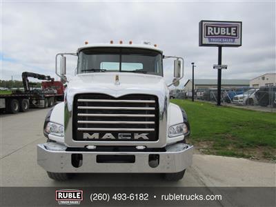 2013 Mack GU813