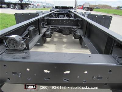 2013 Mack GU813