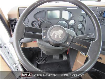 2013 Mack GU813