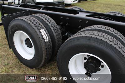 2006 Mack CV713