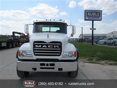 2005 Mack CV713