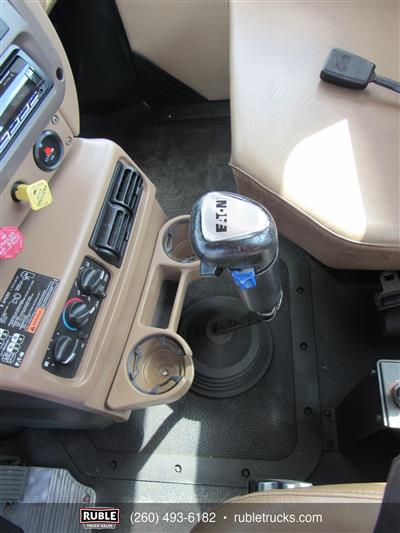 2005 Mack CV713