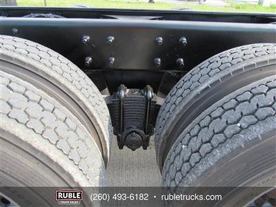 2012 Mack GU813