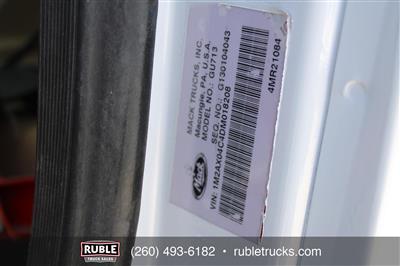 2013 Mack GU713