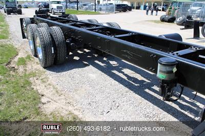 2013 Mack GU713