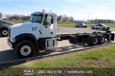 2013 Mack GU713