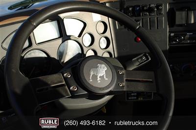 2013 Mack GU813