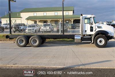 2013 Mack GU813