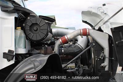 2006 Mack CV713
