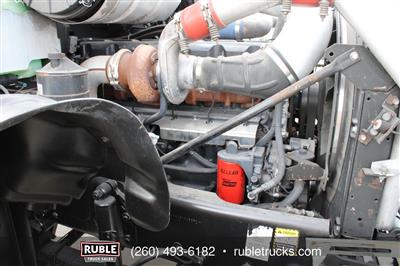 2006 Mack CV713