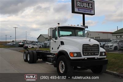 2005 Mack CV713