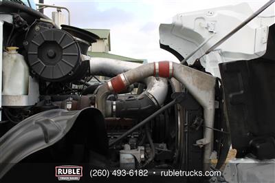 2005 Mack CV713