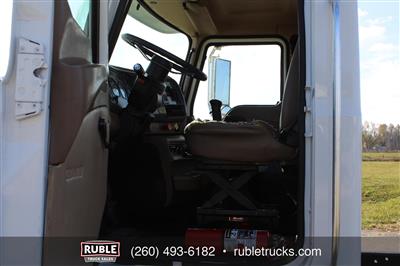 2006 Mack CV713