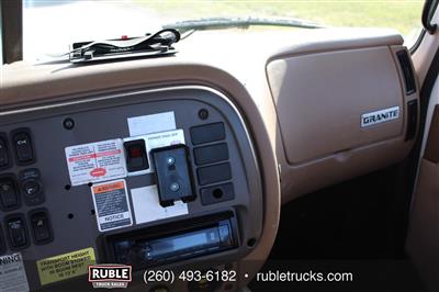 2006 Mack CV713