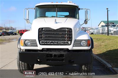 2006 Mack CV713