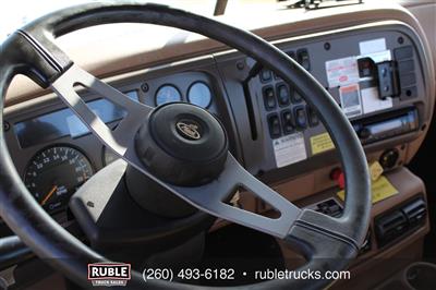 2006 Mack CV713
